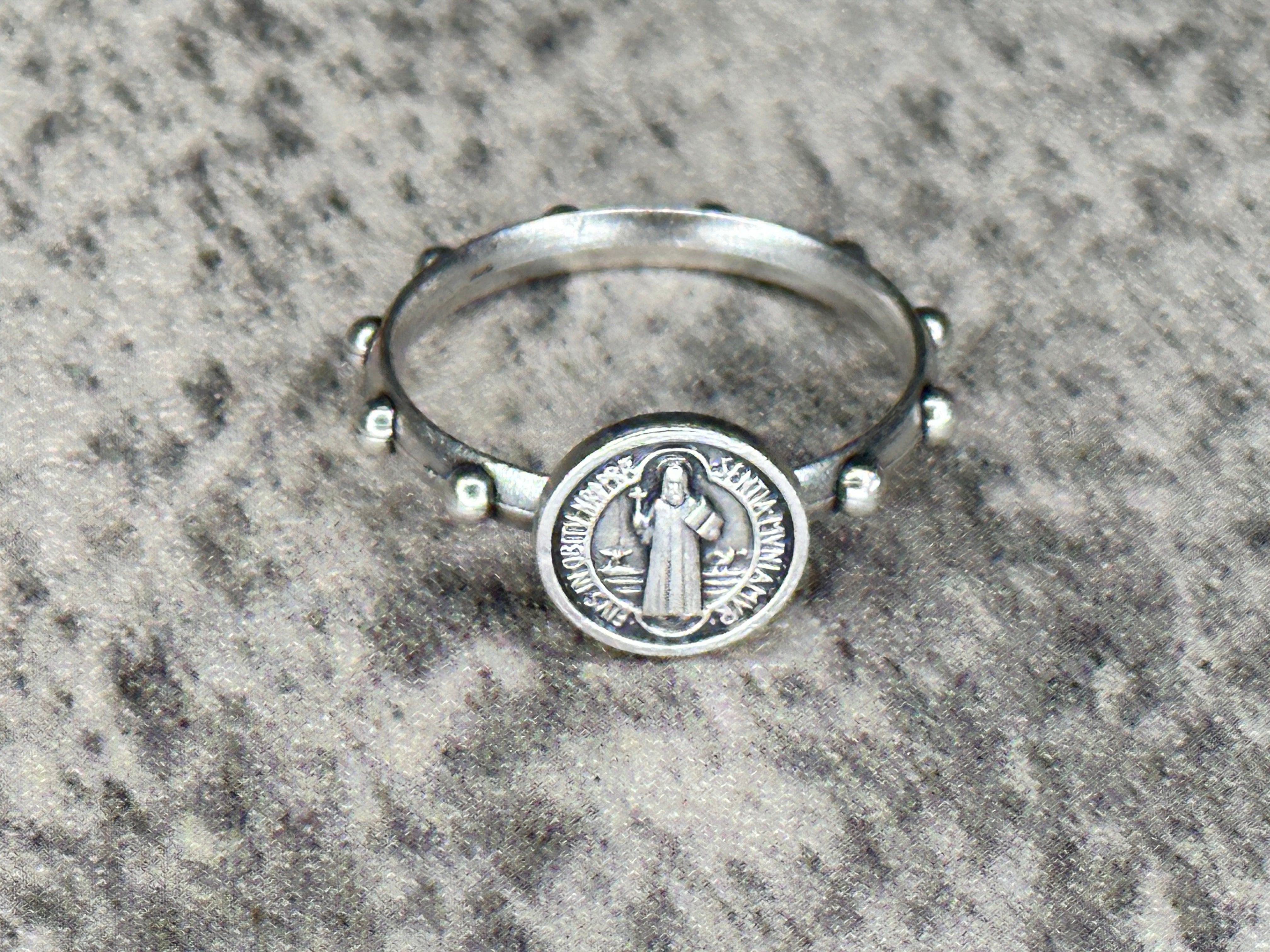 ANILLO ROSARIO SAN BENEDICTO San Benedetto Collections LLC